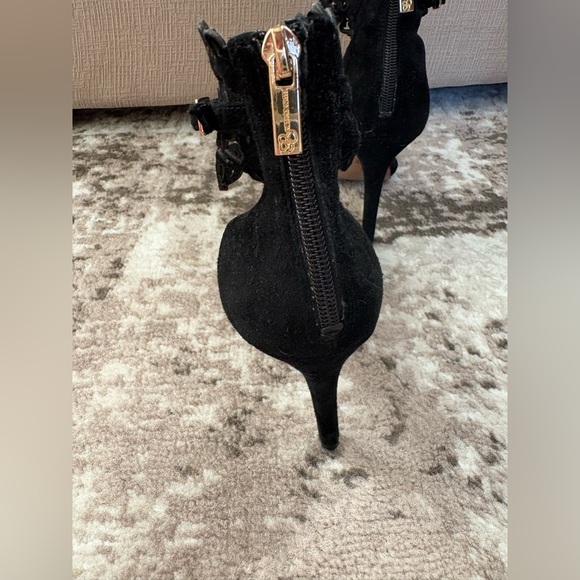 Jessica Simpson Suede Black Heels with ankle design - Picture 7 of 11